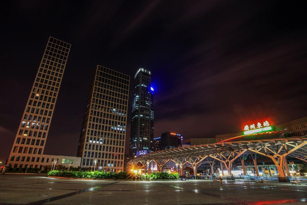 גואנגג'ואו Lunkai International Hotel מראה חיצוני תמונה
