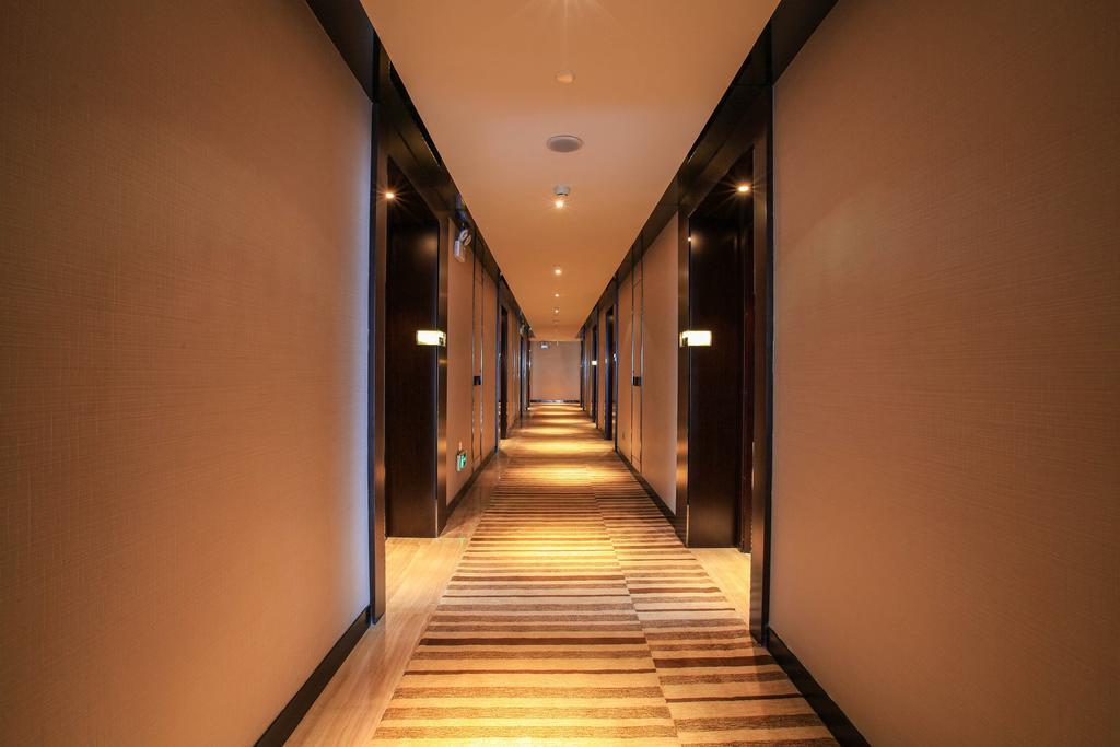 גואנגג'ואו Lunkai International Hotel מראה חיצוני תמונה