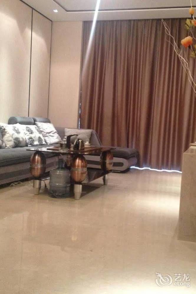 גואנגג'ואו Lunkai International Hotel מראה חיצוני תמונה