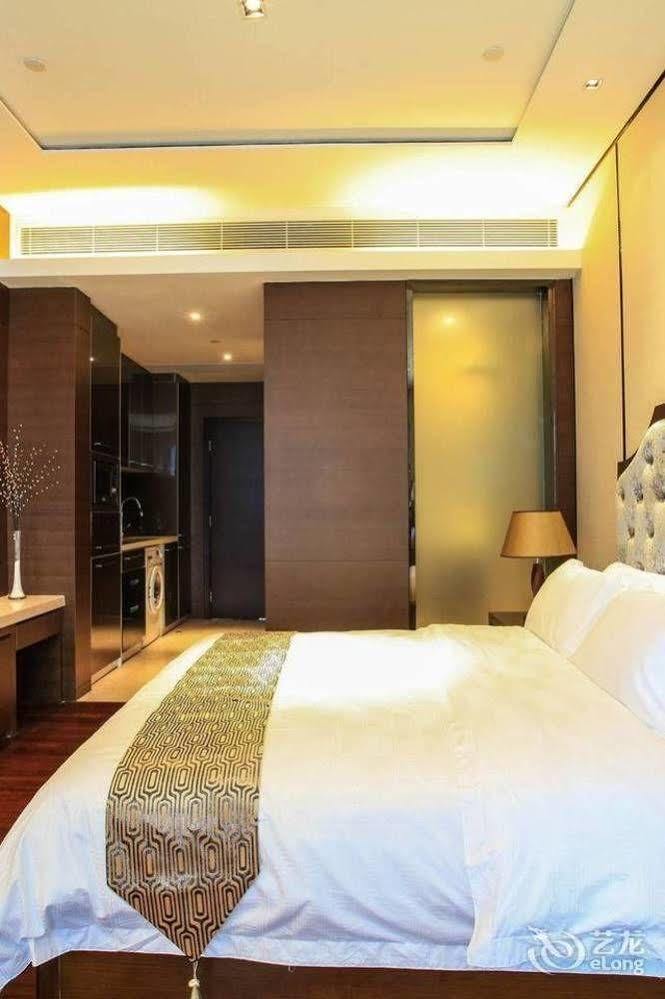 גואנגג'ואו Lunkai International Hotel מראה חיצוני תמונה