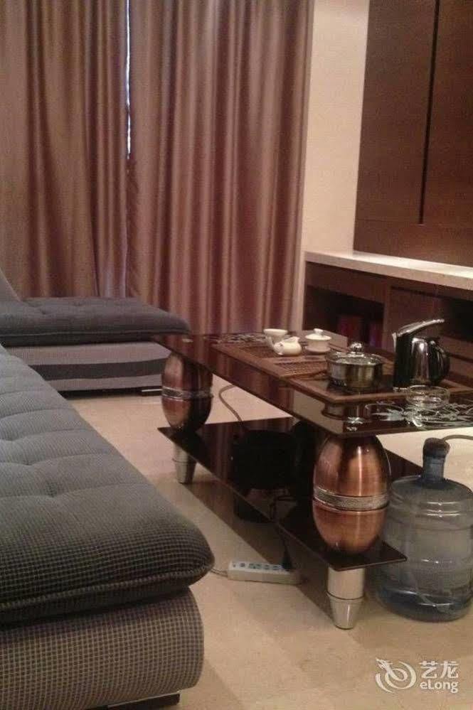 גואנגג'ואו Lunkai International Hotel מראה חיצוני תמונה