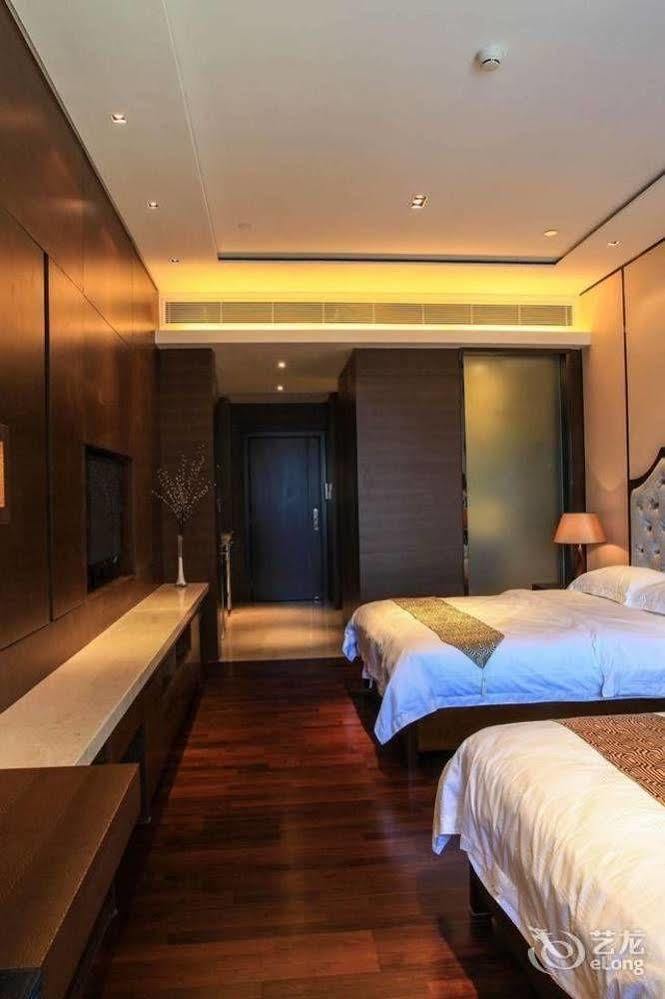 גואנגג'ואו Lunkai International Hotel מראה חיצוני תמונה